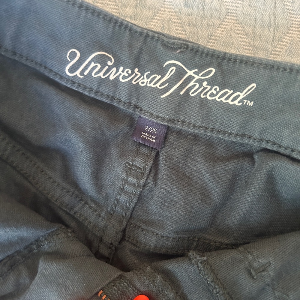 Universal Thread Green Utility Shorts - Picture 4 of 5